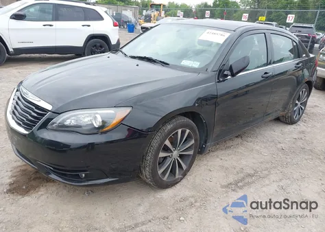 2013 Chrysler 200 Limited из США, поврежденный, VIN 1C3CCBCG1DN542472